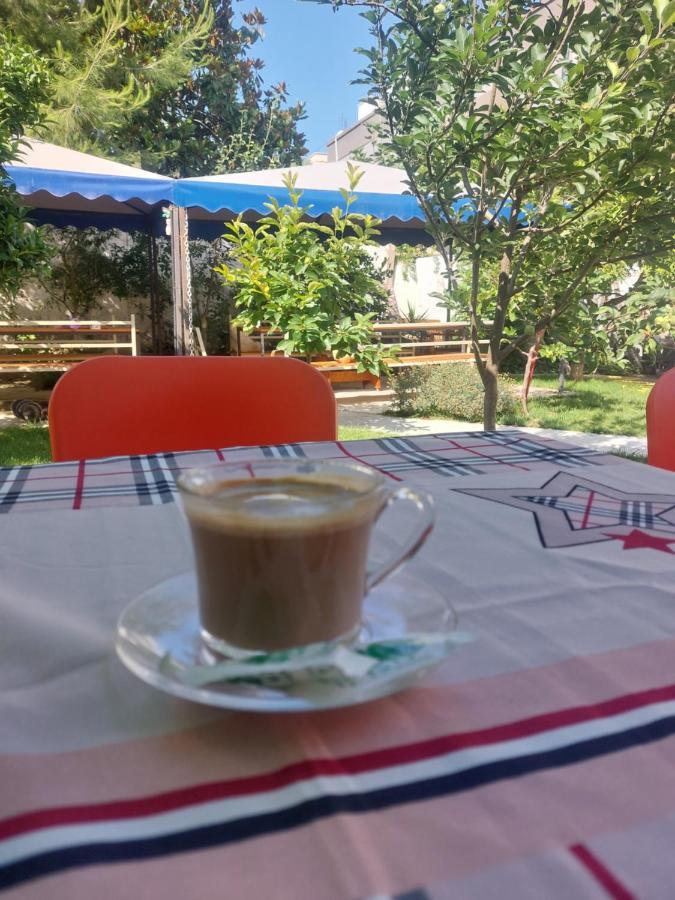 Vila Hyseni Durrës 外观 照片